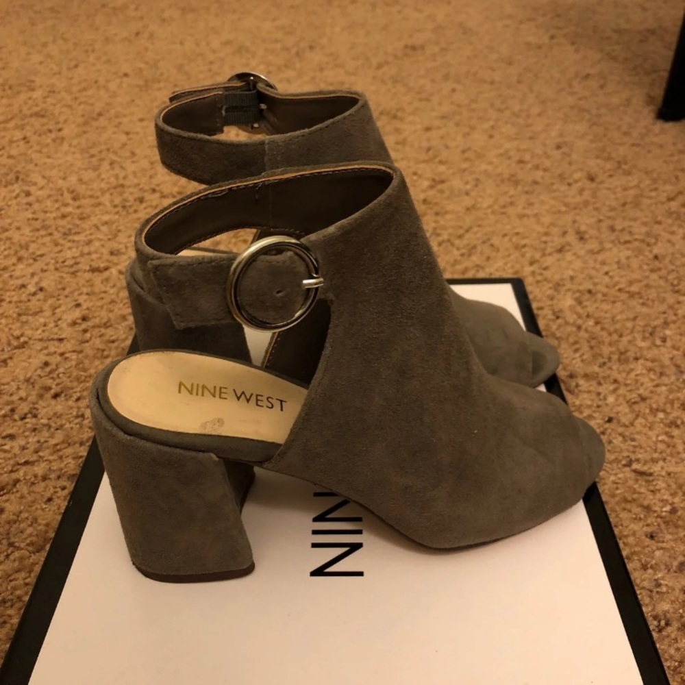 Nine West Geneo Heels